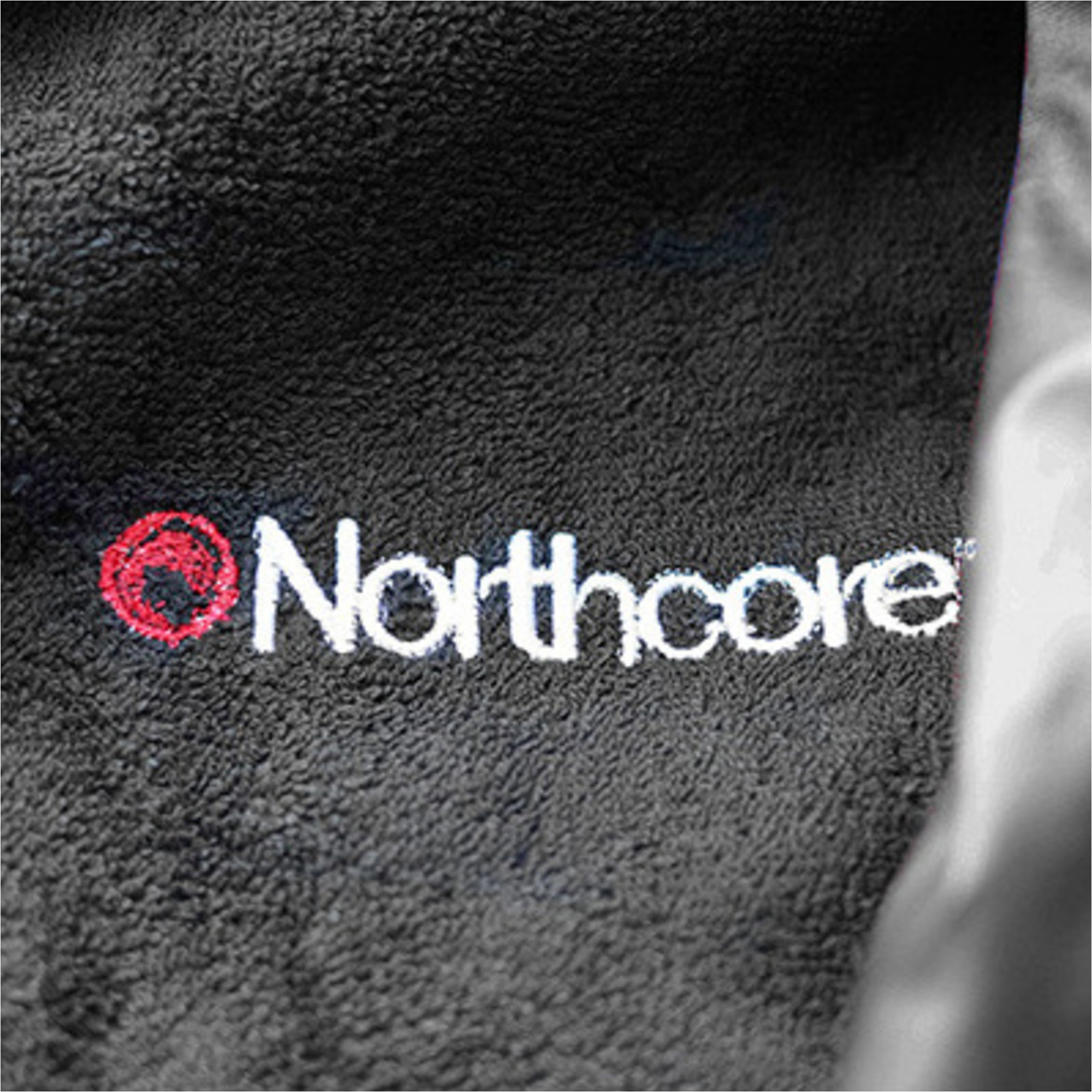 2026 Northcore Beach Basha Pro 4 Season Changing Robe / Poncho NOCO24J - Black